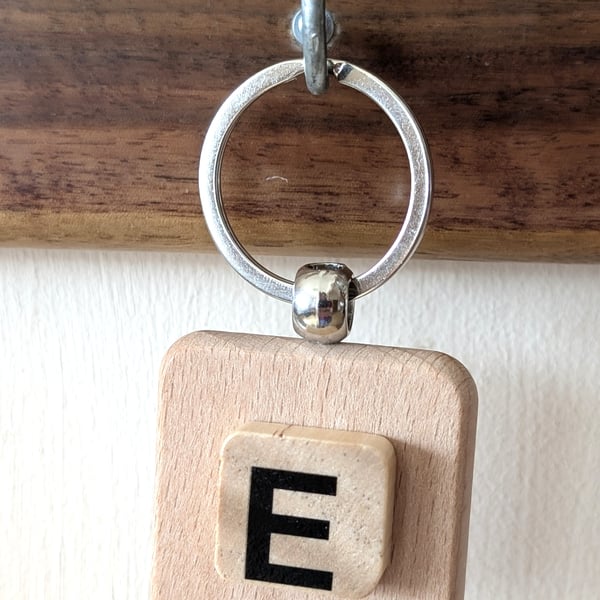 Alphabet letter tile wooden keyring - bagcharm - E