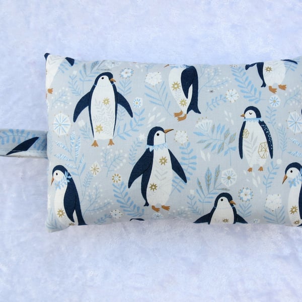 Mouse wrist rest, wrist support, made from cotton, penguins