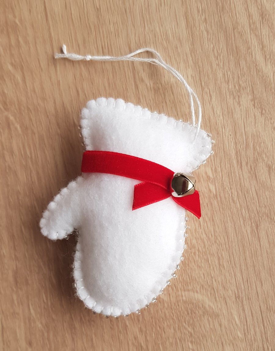 Christmas mitten hanging decoration 