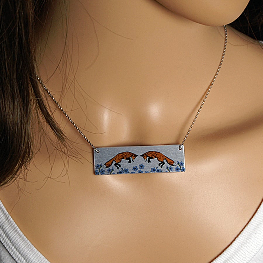 Fox necklace, rectangle bar with leaping foxes N501                             