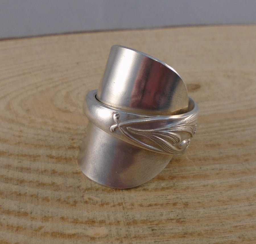 Upcycled Silver Plated Daffodil Wrap Spoon Ring SPR072004