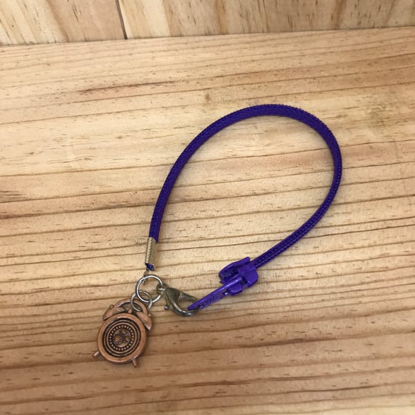 Children's Purple Zip Bracelet. (321)