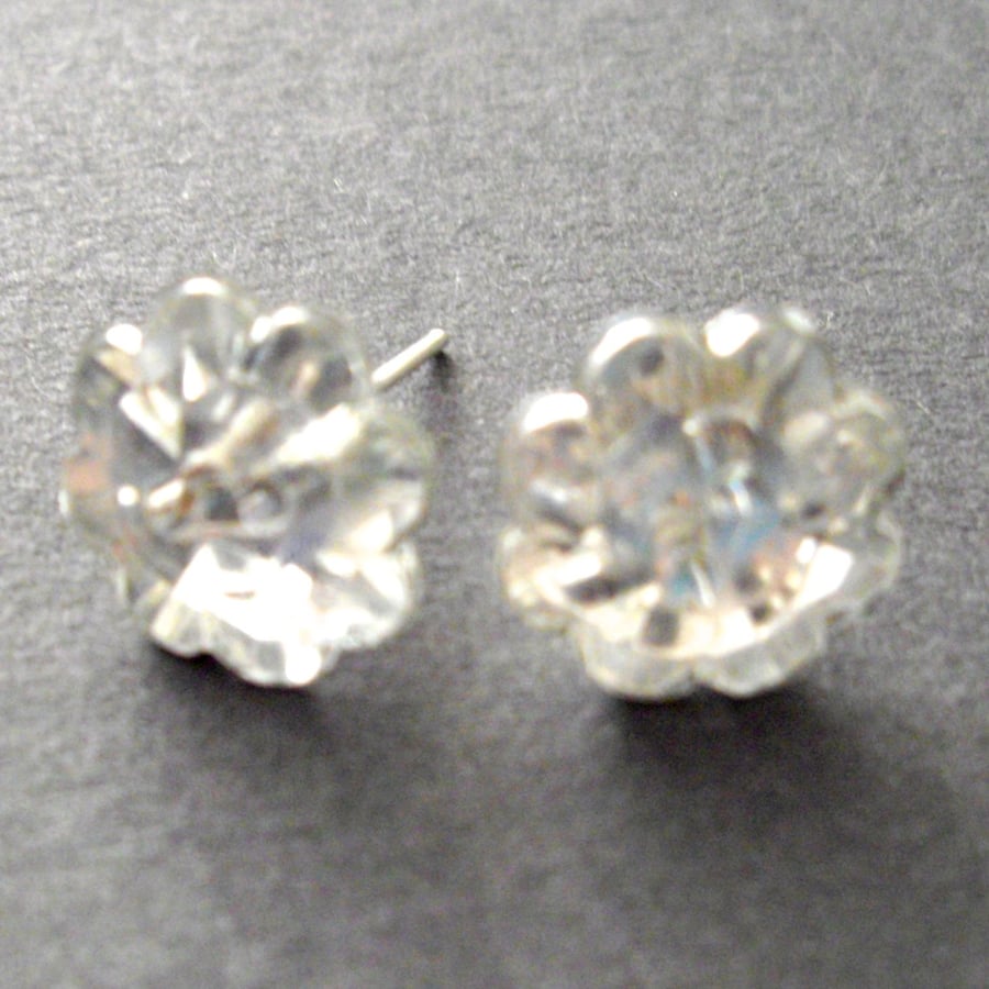Pair of Acrylic Flower Button Stud Earrings