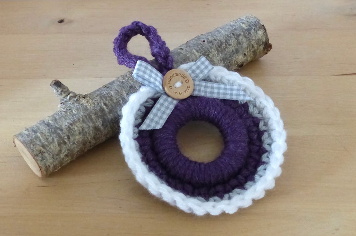 Crocheted Hanging Wreath Decoration