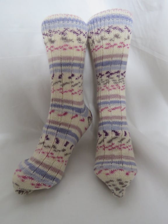 Hand-cranked Knitted Ribbed Wool Socks Size 8 to 9