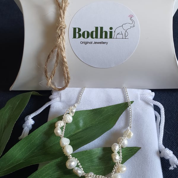 Woven fresh water pearl necklace silver 24 inch chain