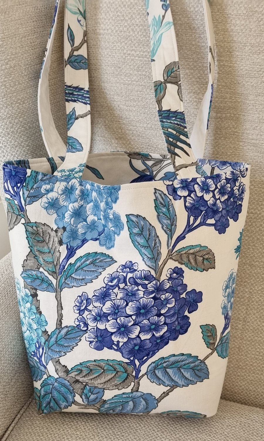 The Maria Tote Bag - Blue Bird and Hydrangea 