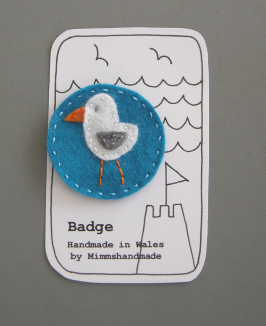 Pin badge brooch handmade felt seagull 