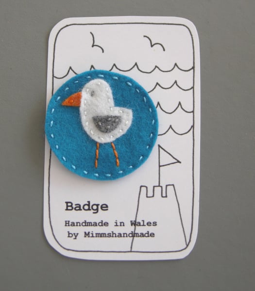 Pin badge brooch handmade felt seagull 