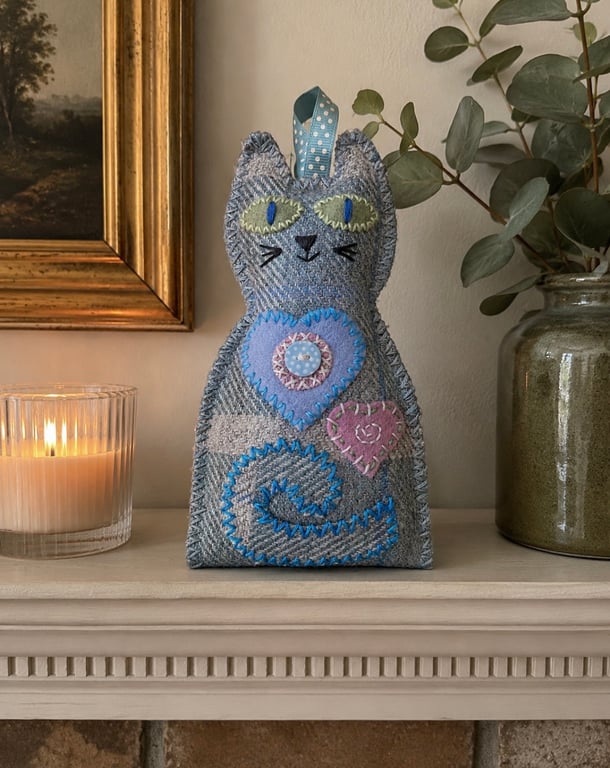Hand embroidered Lavender filled Katz (code KF56)