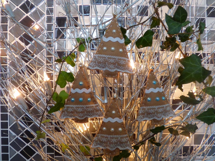 Felt Gingerbread Christmas Tree Tree Decorations White Blue FREE POST
