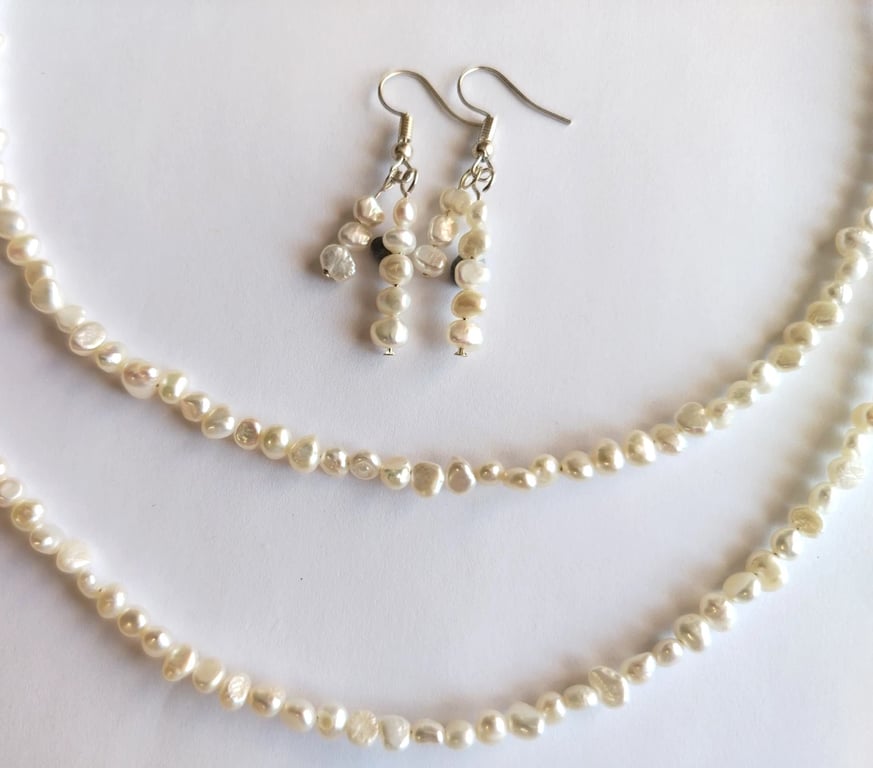 Freshwater Pearls Necklace Earrings Classic Cream Dainty 2 String Gift Set