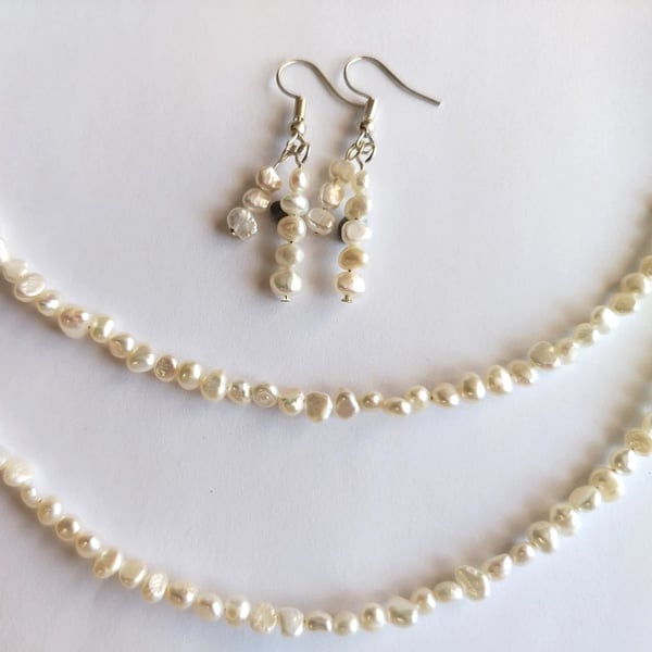 Freshwater Pearls Necklace Earrings Classic Cream Dainty 2 String Gift Set