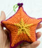 Hand knitted star - Christmas Decorations  - Multicolour - Image 4