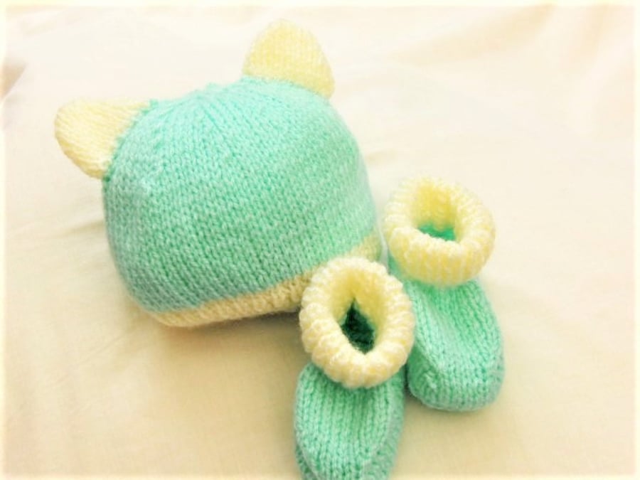 Baby's Hat Set with Ears, Babys Hat and Booties, Baby Shower Gift, New Baby Gift