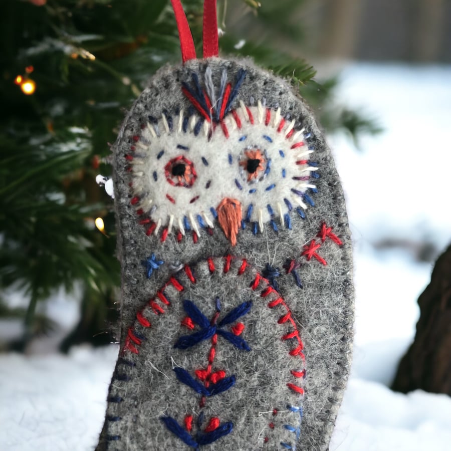 Christmas Felt Tree Decoration for an Owl Lover