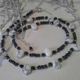 Howelite & Metallic Gray Seed Bead Necklace