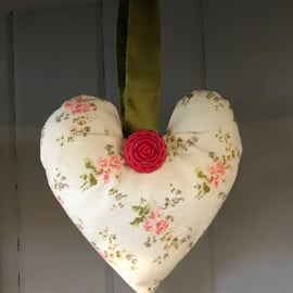 Vintage Fabric Heart. (184)