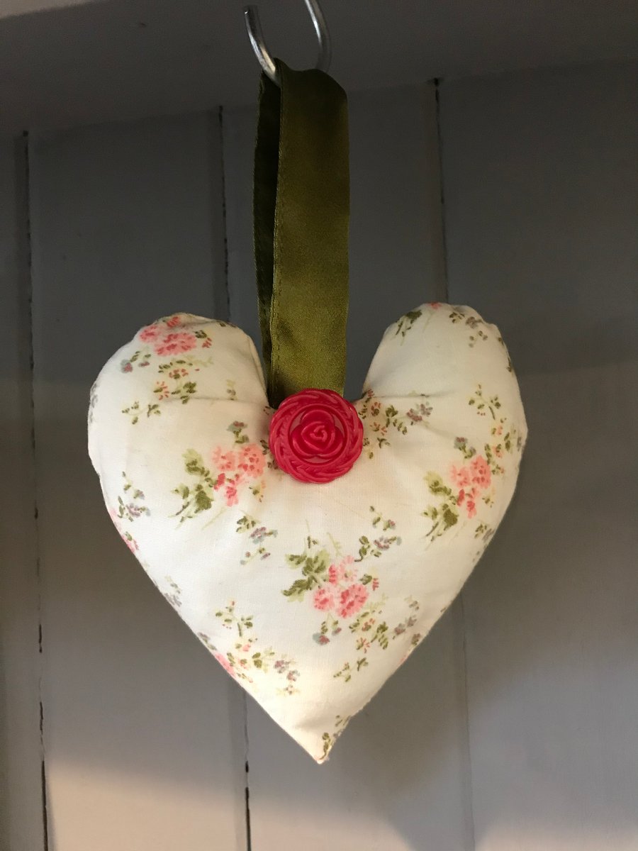 Vintage Fabric Heart. (184)