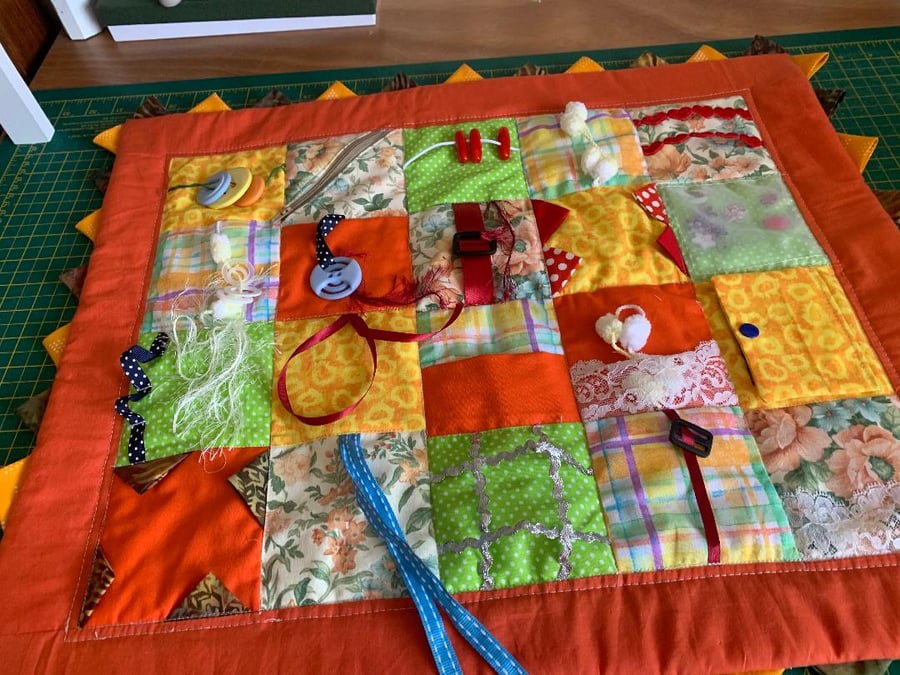 Fidget Quilt Suitable for Alzheimer's Dementia patients