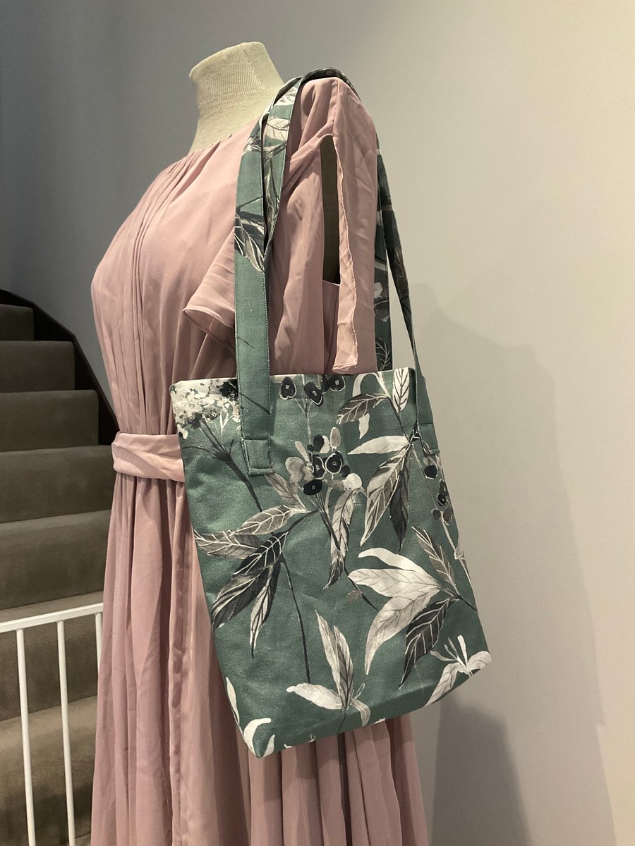  Handmade shoulder bag, cotton bag, washable fabric, easy to folding extra bag