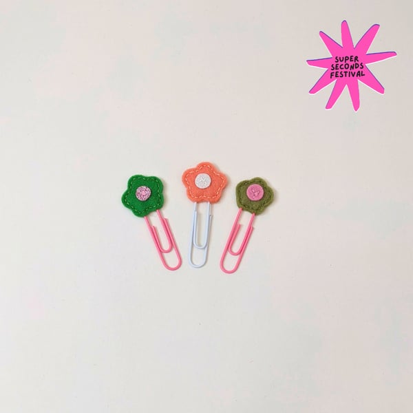 Sparkle Flower Page Holder - Set of 3 - Super Seconds Festival