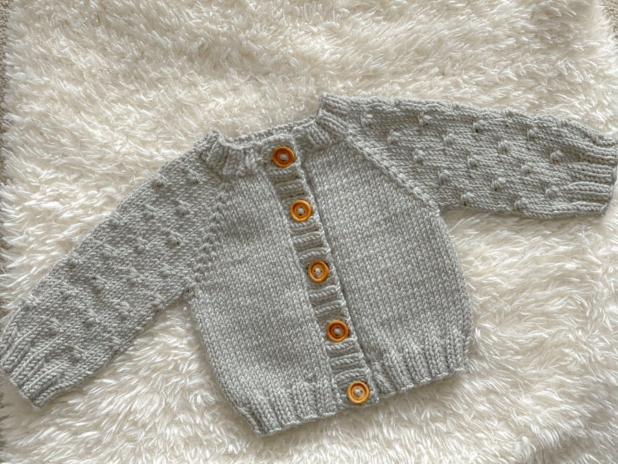 Light beige baby cardigan Up to 3 months 