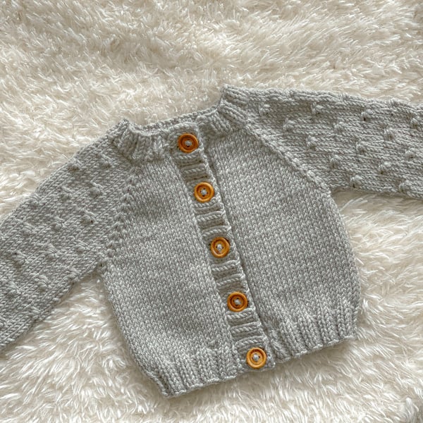Light beige baby cardigan Up to 3 months 