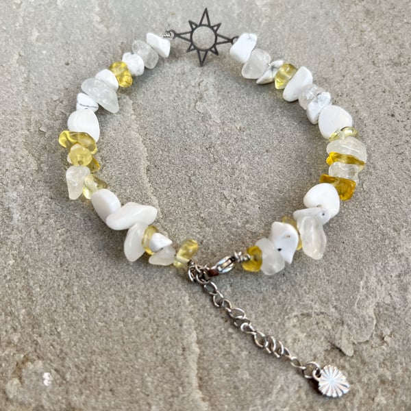Sunshine Natural Stone and Shell Anklet