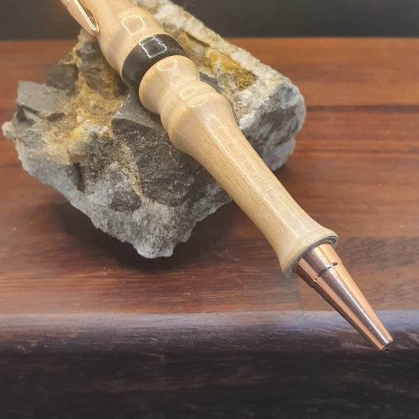 Sweet Chestnut and resin ring pen.