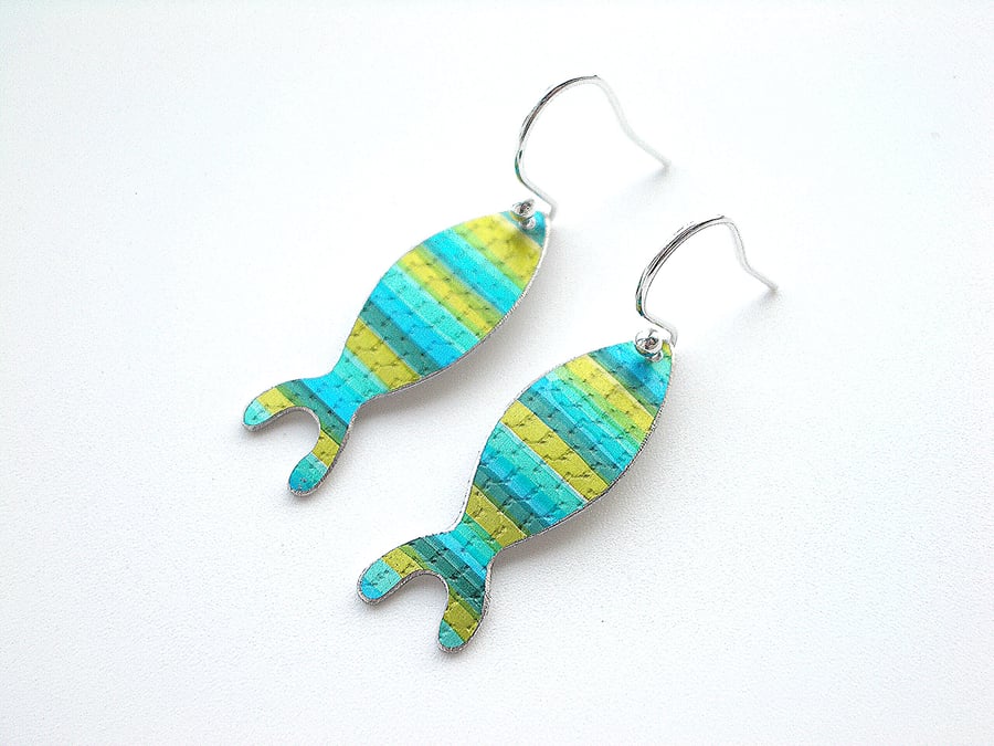 Fish earrings in blue and green 