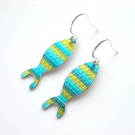 Fish earrings in blue and green 