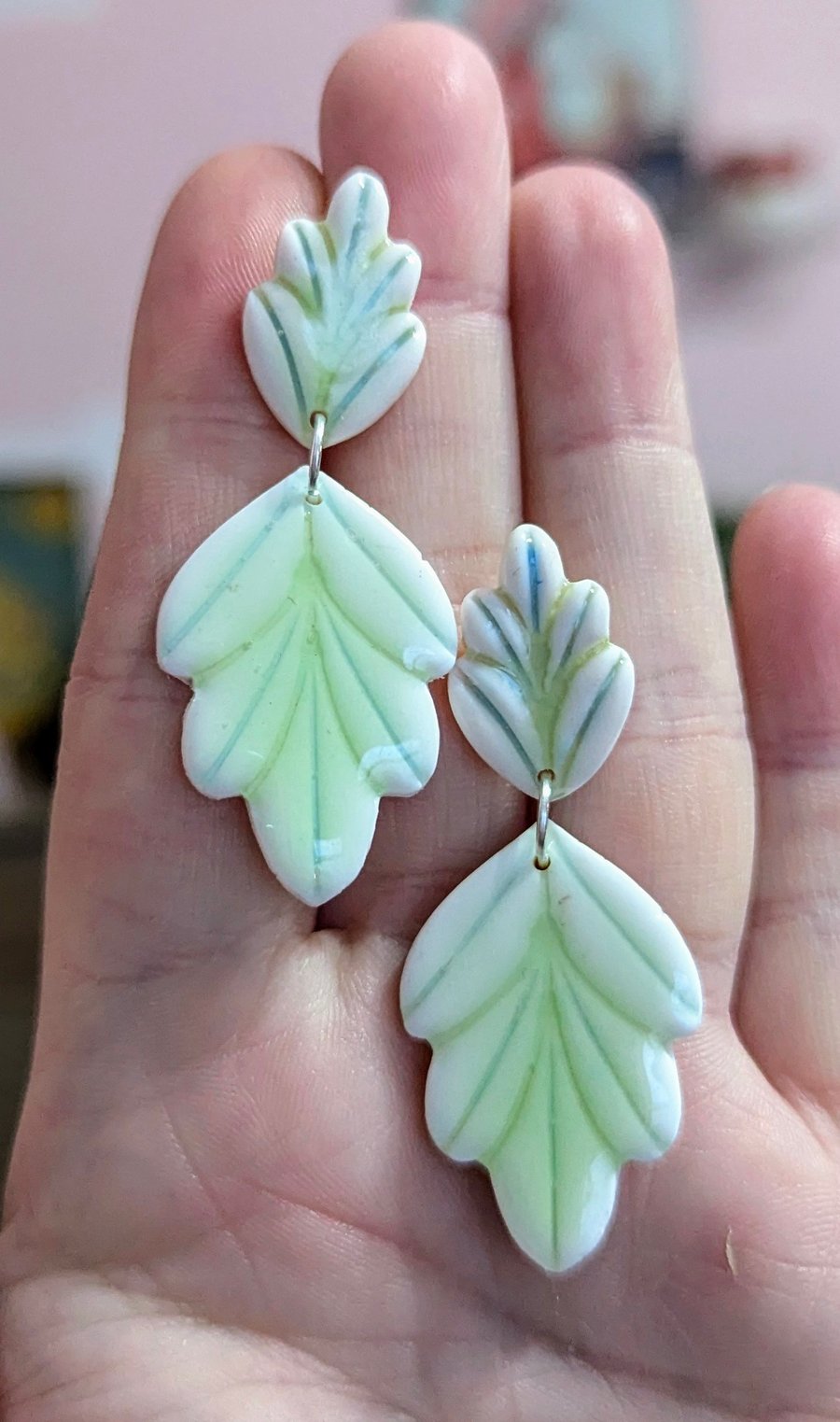 Faux Ceramic leaf dangle earrings. 