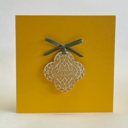 'You're awesome' card with detachable decoration