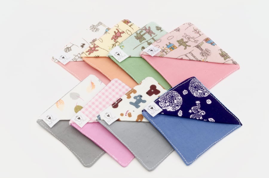 Fabric corner bookmark