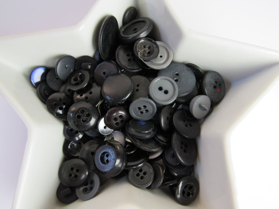 50g Mixed Black Craft Buttons