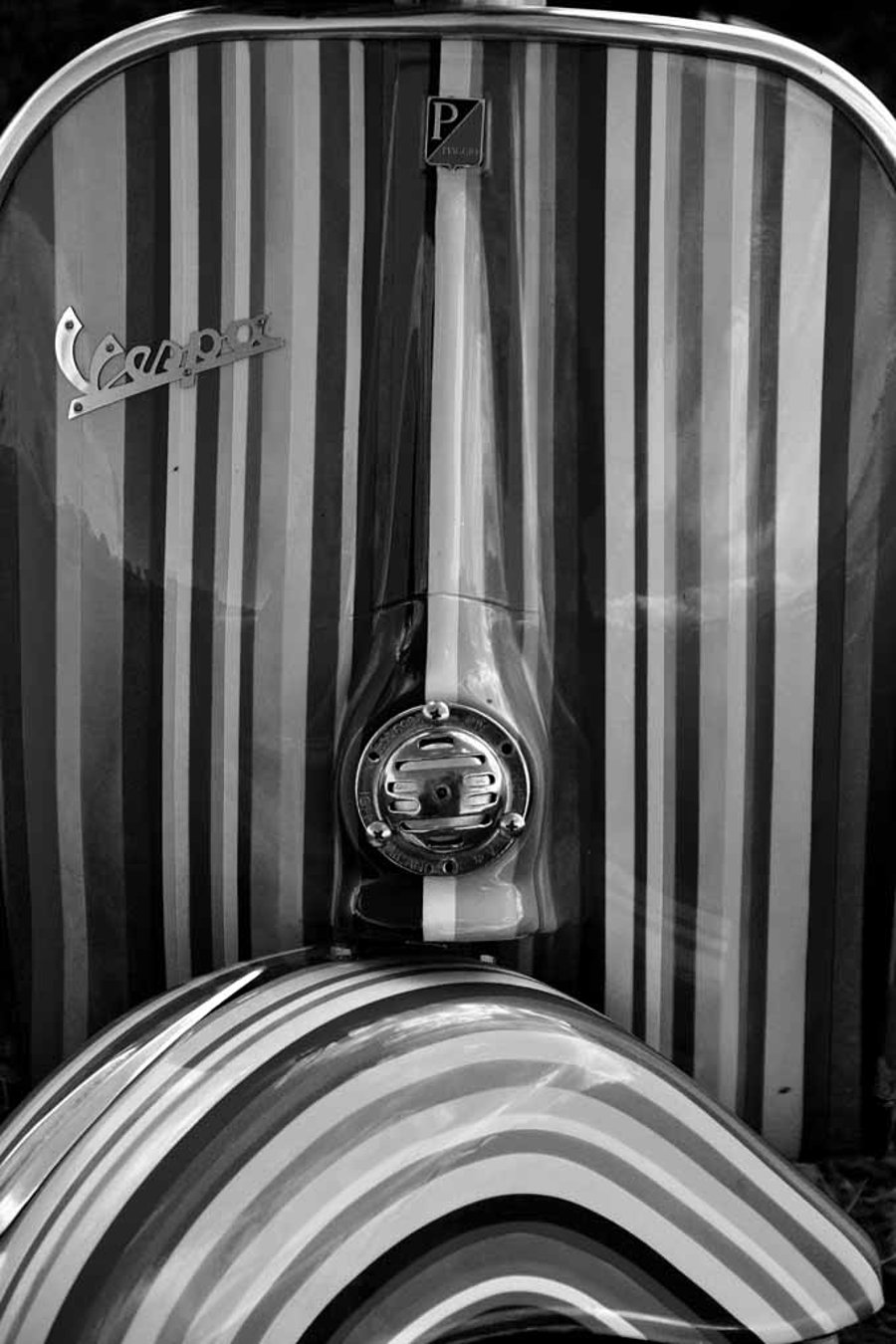 Vespa Piaggio Italian Scooter Motorbike Photograph Print