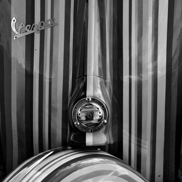 Vespa Piaggio Italian Scooter Motorbike Photograph Print
