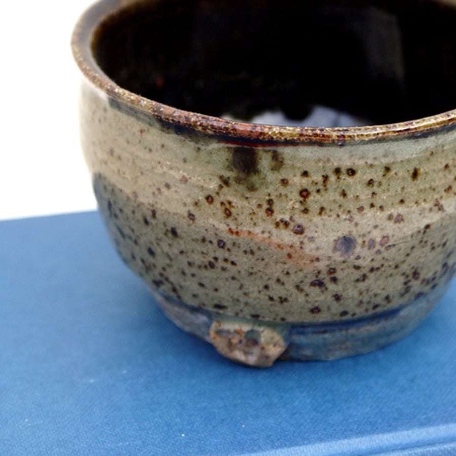 Black and olive pottery bowl - handmade ceramic tableware for your home