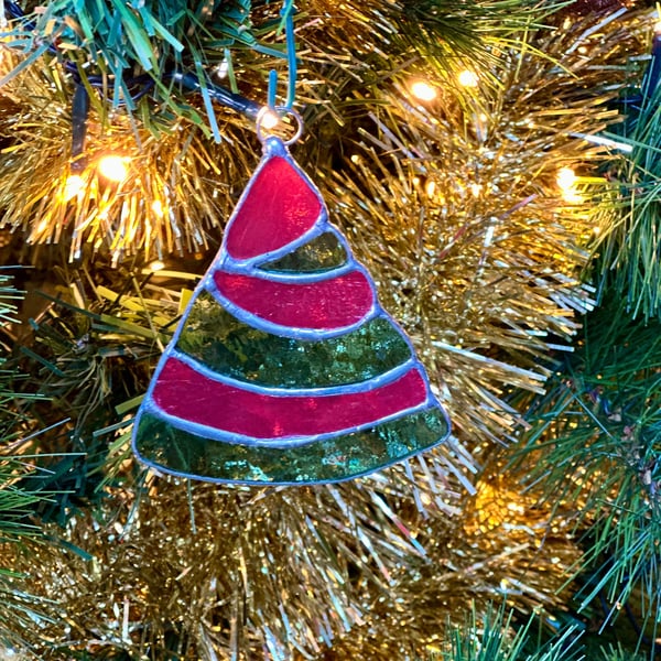 Stained glass small Christmas tree (green and red)