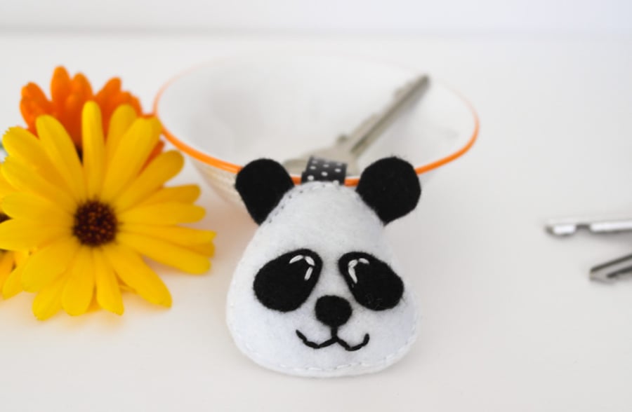SecondsSunday Felt Panda Bear Keyring, Kawaii Panda Gift, Cute Panda Gift