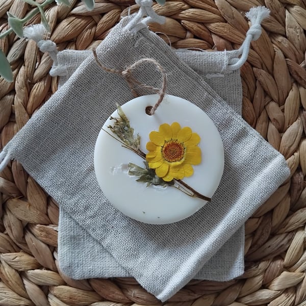 Sandalwood vegan soy wax melt
