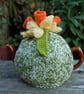Daffodil tea cosy - hand knitted  - to fit a small teapot  - Image 3
