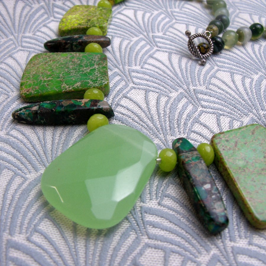 Green Statement Necklace UK, Chunky Green Necklace, Green Jewellery CC06