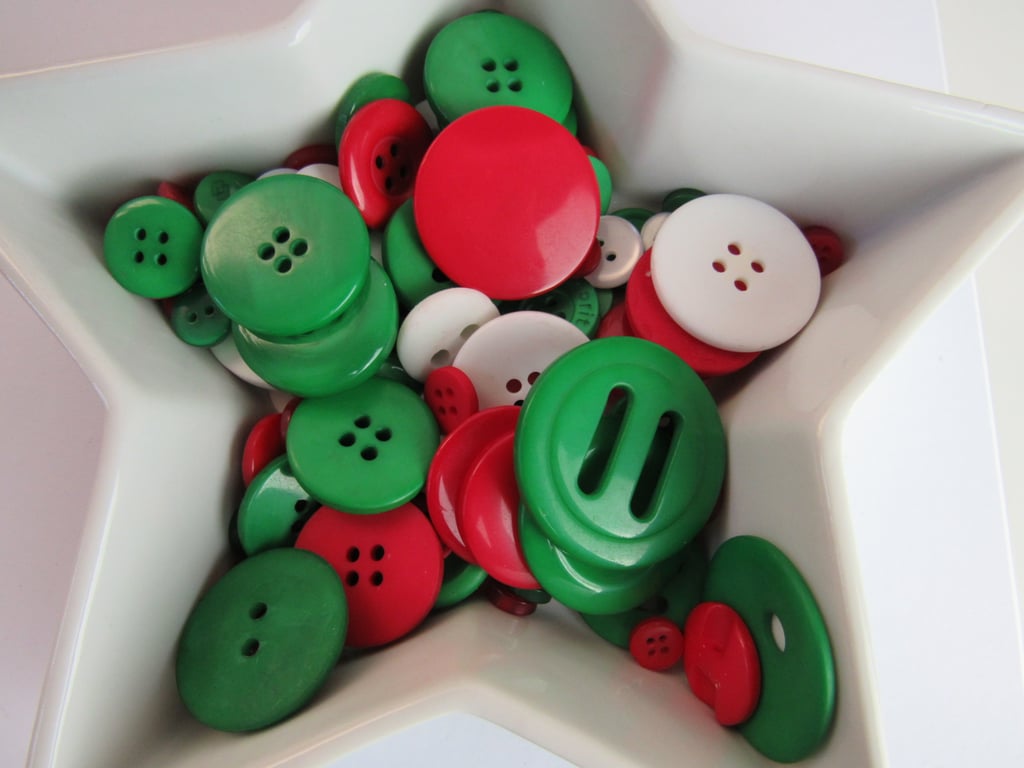50g Mixed Red, White, Green Craft Buttons