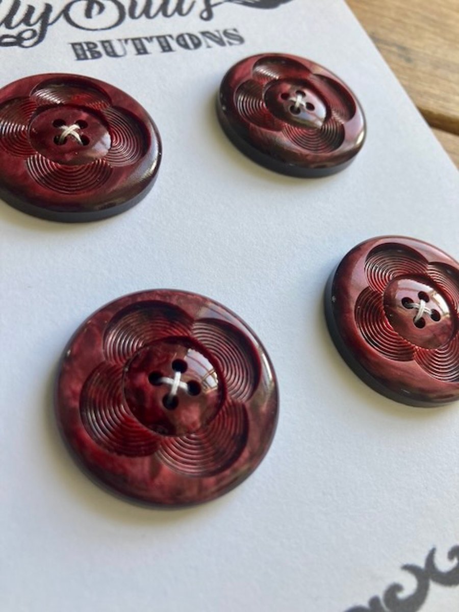 4 Vintage Marbled Burgundy Buttons - 28cm
