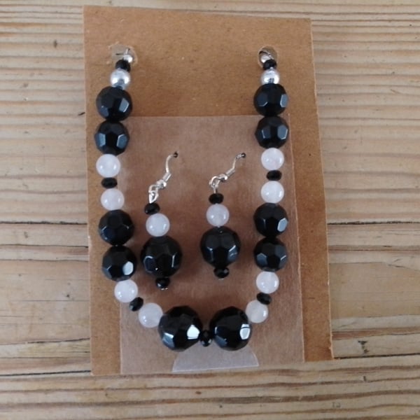 Handmade bracelet and earring set