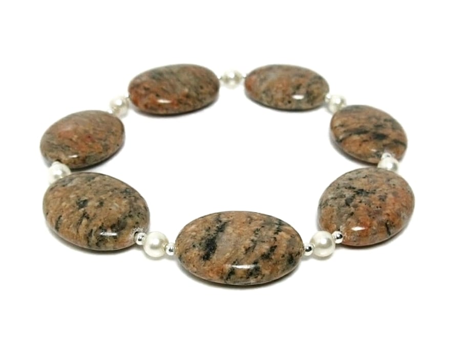 Brown Sesame Jasper Stretch Bracelet With Cream Pearls