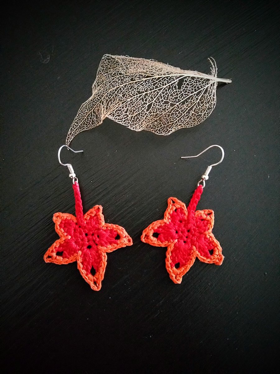 Crocheted red and orange leaf earrings 