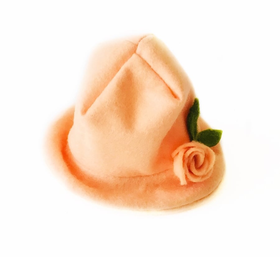Peach felt hat - reserved for Beverly